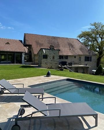 Agreable Chambre D Hote Avec Piscine Et Jacuzzi テグラ エクステリア 写真